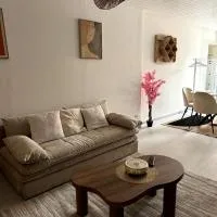 Ideal 50 m2 terrace, free parking, hotel in Rouvroy