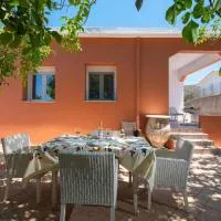 loupagio di mare، فندق في Plátanos