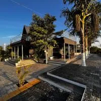 Riverside Burrows, hotel en Jabalpur