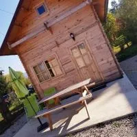 Chalet chaleureux - Ecureuil, hôtel à Maisod
