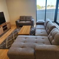 Modern Apartment Airport Area, hotel near Essendon Fields Airport - MEB, Melbourne
