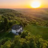 Hilltop House., hotel u gradu Erdut