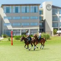 Sheraton Buenos Aires Greenville Polo & Resort, hotel i Guillermo E. Hudson