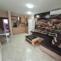 Sunset Complex Кошарица Апартамент 15, hotel di Kosharitsa