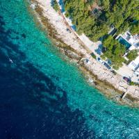 Magnificent Seafront Villa 10 Bedrooms Pakleni View, hotel a Hvar