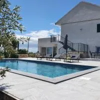 Villa Lidia, viešbutis mieste Lađevci