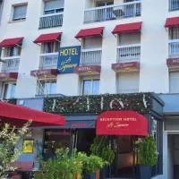 Square Hôtel, hotel em Aurillac