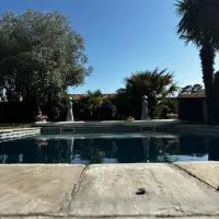 Superbe villa 6 personnes proche océan et lac, ξενοδοχείο σε Linxe