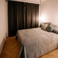 Obywatelska Lotnisko Airport Parking Balkon z widokiem Klima CHILLINLODZ, ξενοδοχείο στο Λοντζ
