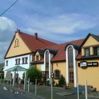 Penzion Paták, hotel v destinaci Kamýk nad Vltavou