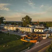 Auberge le Parasol, hotel di Saguenay