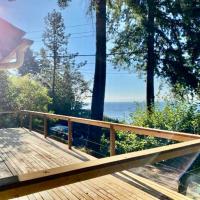 Cedar House Ocean View & Access, hotell sihtkohas Roberts Creek lennujaama Sechelt Airport - YHS lähedal