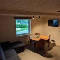 Lofoten Apartment 02, hotel a Leknes