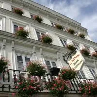 Logis - Hôtel & Restaurant Le Bellevue, hotel i La Bouille