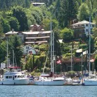 Sunshine Coast Resort, hotel en Madeira Park
