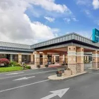 Clarion Hotel & Conference Center Toms River, hotelli kohteessa Toms River