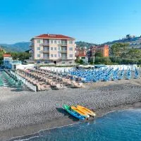 Hotel La Baia, hotel in Diano Marina