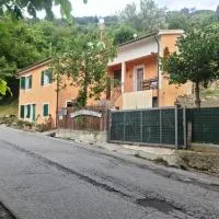 Casa vacanze L'Agrifoglio, hotel a Magliolo