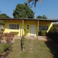 The Yellow House, hotel poblíž Xai-Xai Chongoene Airport - VJB, Xai-Xai