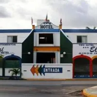 Hotel Suites Elia Noemi, хотел в Мерида
