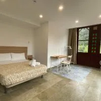 La Casona Otañes HABITACIONES & APARTMENTS CASTRO URDIALES, hotel en Otañes