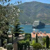PARADISE Apartments, hotel em Dobrota