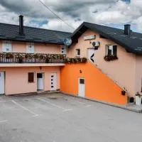 Guest House Mačić, hotel u gradu Korenica