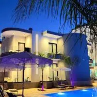 Afrimi Hotel: Ksamil şehrinde bir otel