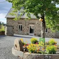 Saint-Fraimbault में, होटल Maison de campagne tranquille avec poêle et animaux admis, proche nature - FR-1-497-74