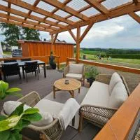 Ferienwohnung- Panoramaterrasse & ländliche Ruhe, hotel v destinácii Eichen