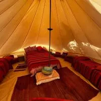 In Our Garden Sardinia - Orange Trees Glamping Tent, хотел в Капитана