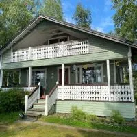 Viesnīca Luonnon rauhaa Kalliosaaressa, private island pilsētā Polvijärvi