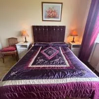 Seaside Accomodation, מלון בQuilty
