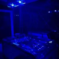 KALME Spa&Sauna - Maison avec Spa et Sauna privatifs, hotel en Chécy