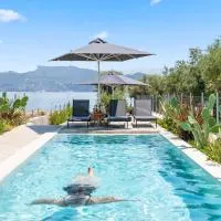 blue symphony suites and apartments, hotel v mestu Nikiana