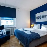 Port Hotel، فندق في كارلسهامن