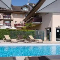 Logis Hotel Arc En Ciel, hotel em Thonon-les-Bains