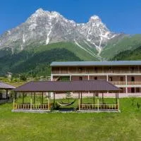 Guesthouse Ushba View, hotel en Mazeri
