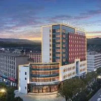 Atour Hotel Wenling Zeguo Lingyue Plaza, hotel in Wenling