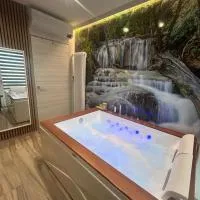 Lakes and Mountains Magic Holiday House, hotel v destinaci Omegna