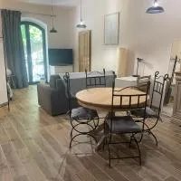 Studio du Mas du Jas, hotelli kohteessa Bédarrides