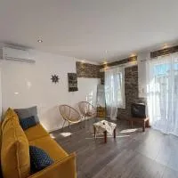 Olive Stonehouse – hotel w mieście Plomari