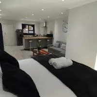 DINAS Self-Catering Accommodation Flat 2, hotel di Oranjemund