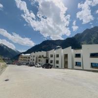 Destination Hotel Naran, hotel near Bacha Khan International Airport - PEW, Mansfield Lines