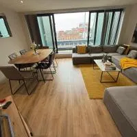Modern Spacious Leeds Penthouse, хотел в Central Station