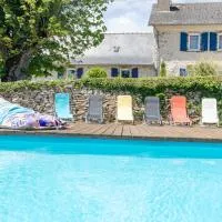 Gîte Jean Montet, piscine chauffée partagée, Wifi, salle de jeux, animaux de la ferme, ξενοδοχείο σε Beynat