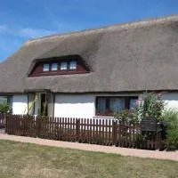 Apartment Neuendorf - Hiddensee 2, hotel i Neuendorf