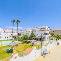 Cubo's Beachfront Marina de Casares House, hotel en Manilva