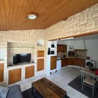 MAE S appartement Lanester – hotel w mieście Lanester
