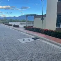 Apartamento Amoblado primer piso, 2 habitaciones, aire acondicionado, conjunto residencial GOYA, hotel i Neiva